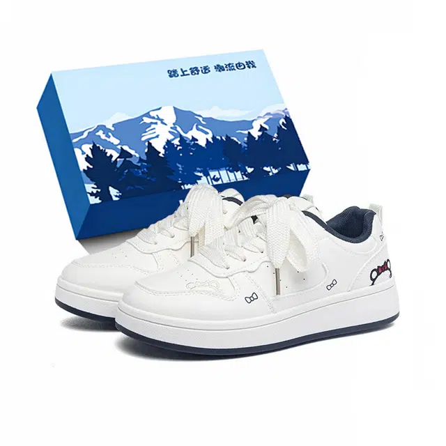 小鹿米利 卡通原创小白鞋小众百搭运动休闲面包鞋 耐磨防滑 板鞋 女