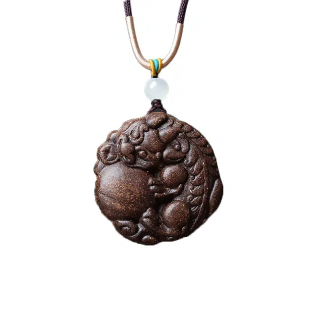 物㯖 中式轻奢高级感手工雕花典雅精致时尚百搭文玩勃挂小配饰貔貅款招财进宝#好运固化稳定木 合香珠 项链 男女同款情侣款