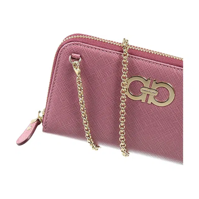 FERRAGAMO