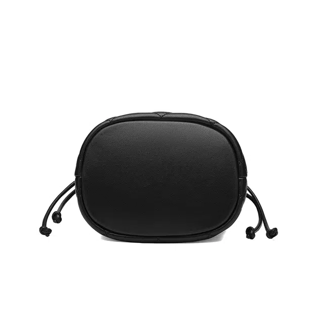 稻草人 高级感菱格小香风链条时尚气质百搭通勤实用小众轻便 牛皮拼合成革 水桶包斜挎单肩手提包 常规 女款 多色