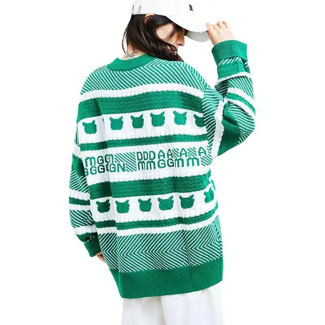 木果果木 撞色设计慵懒常规长袖套头毛衣 女款