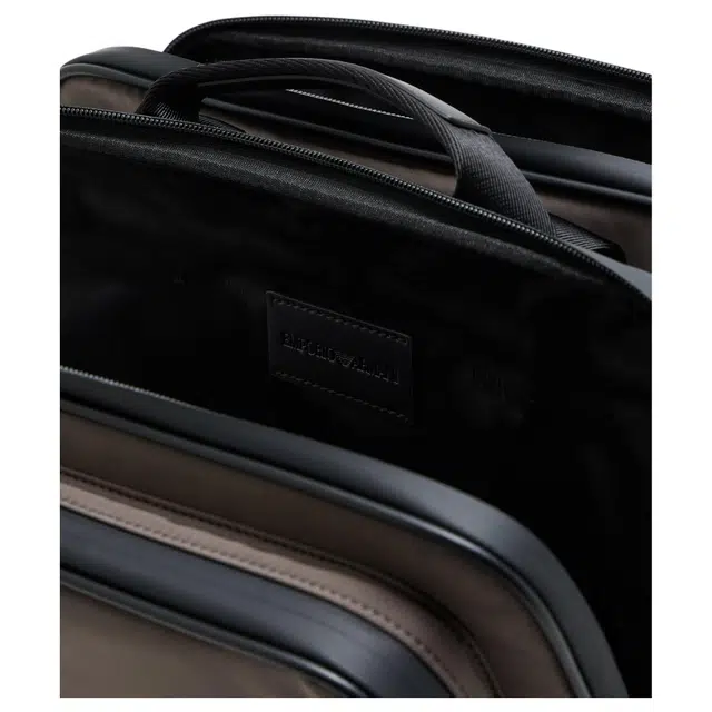 EMPORIO ARMANI Travel Essentials
