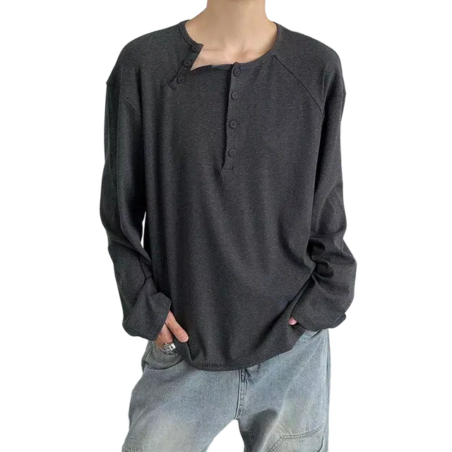 SNEIKLAU T