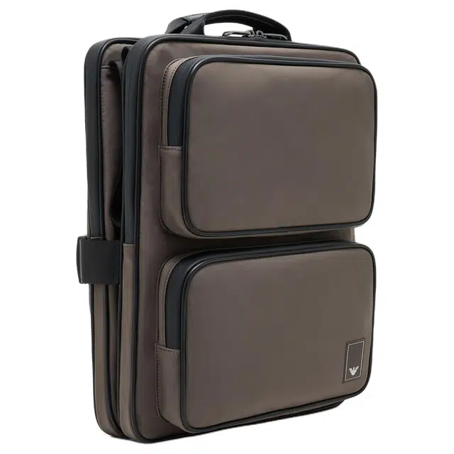 EMPORIO ARMANI Travel Essentials