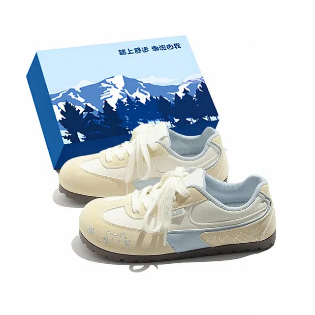 小鹿米利 甜美刺绣小众设计小白鞋平底舒适学院休闲百搭 低帮 板鞋 女