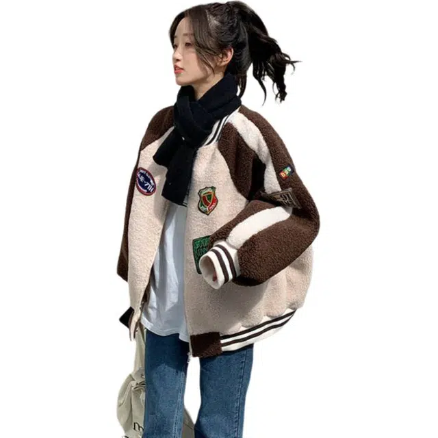 黛尔佳人 夹克外套女秋冬羊羔绒设计感休闲上衣气质短款潮棒球服 女款