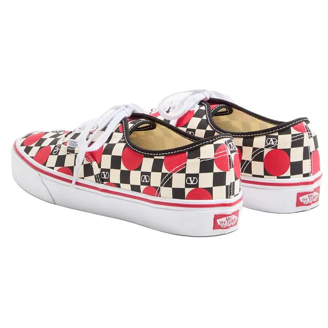 Valentino x Vans Vlogo