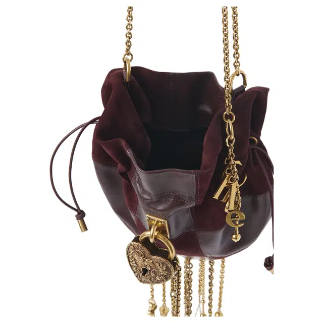 Chloe Chteau Treasures