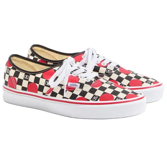 Valentino x Vans Vlogo