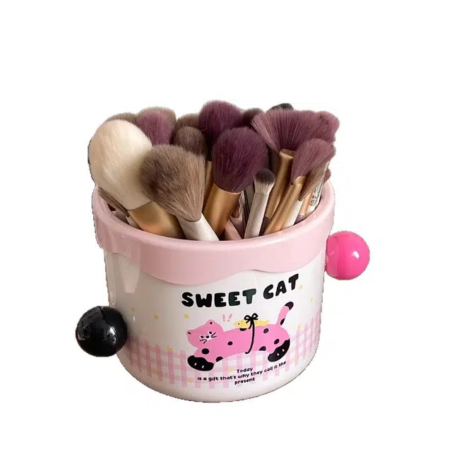 艾情草之恋化妆刷子收纳盒眼影散粉粉底刷具桶便携大容量