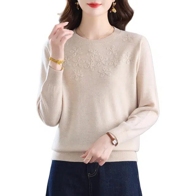 稻草人 精致绣花时尚百搭简约舒适保暖经典打底羊毛针织衫 女款