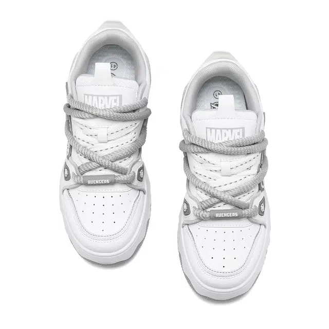 MARVEL Avengers Low-Top Sneakers