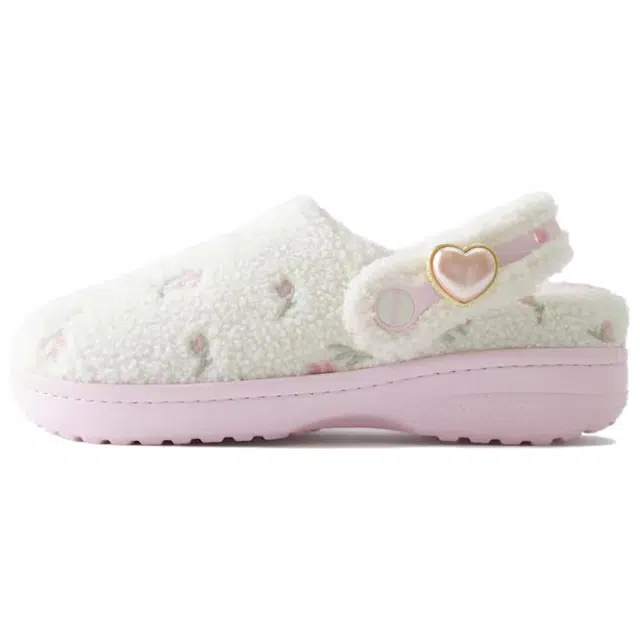 Hollister x Crocs Classic clog