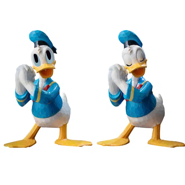 URDU ONE LEGEND x Disney Q