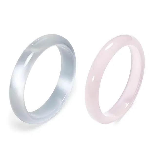 琉堇 新中式白月光圆条美人镯 古风汉服旗袍水润显白桃花粉玉镯 甄选一步一响精致素雅宫廷风寻梦石贵妃镯#好运 琉璃 手镯 女款