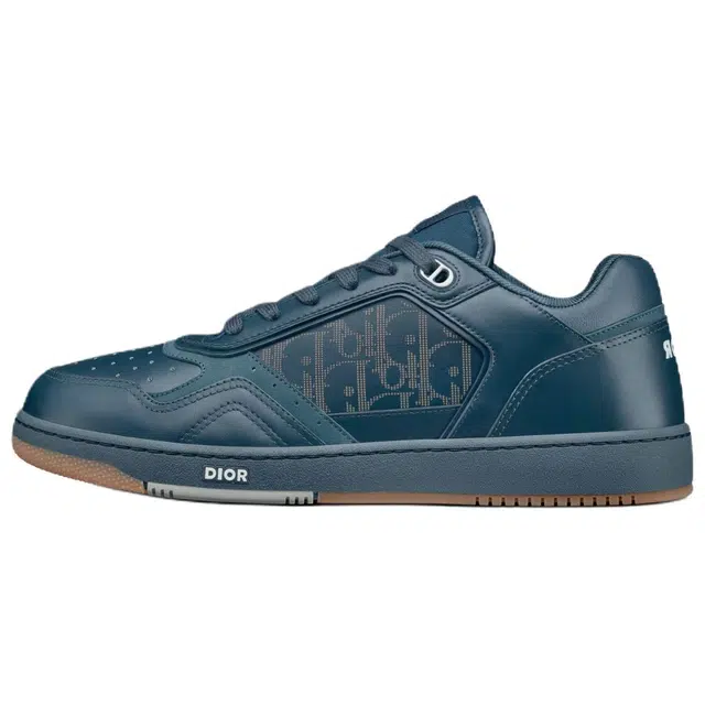 DIOR B27 World Tour
