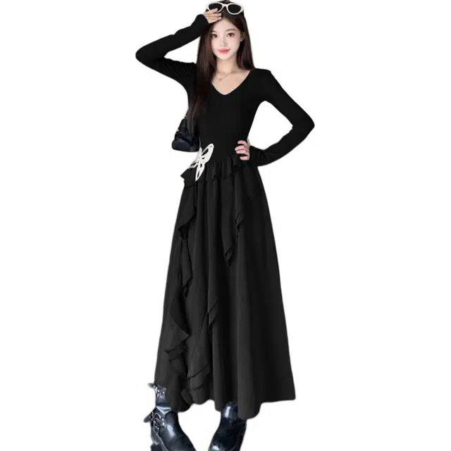 柏黛妃 蝴蝶裙小黑裙不规则裙边纯色收腰长袖连衣裙 女款