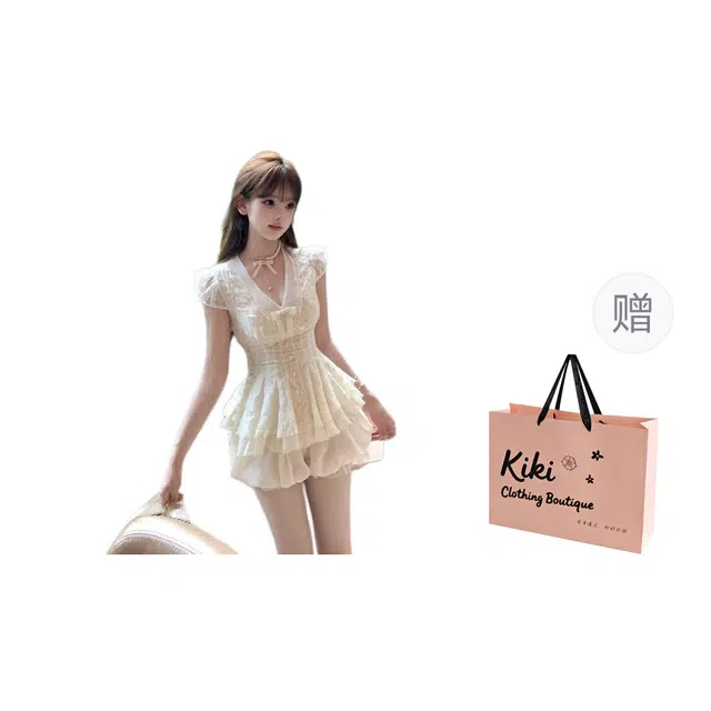 Kiki Clothing Boutique V