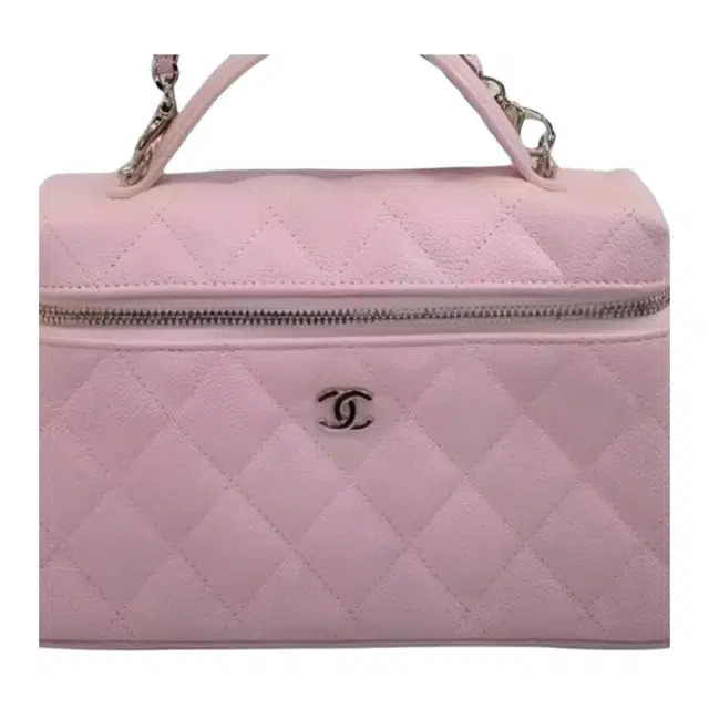 CHANEL C Logo