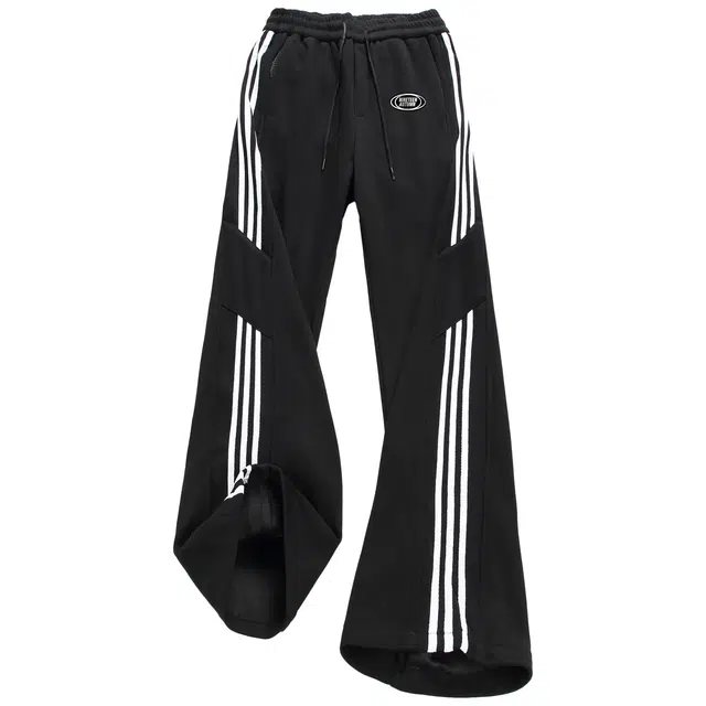 NINETEEN AUTUMN logo