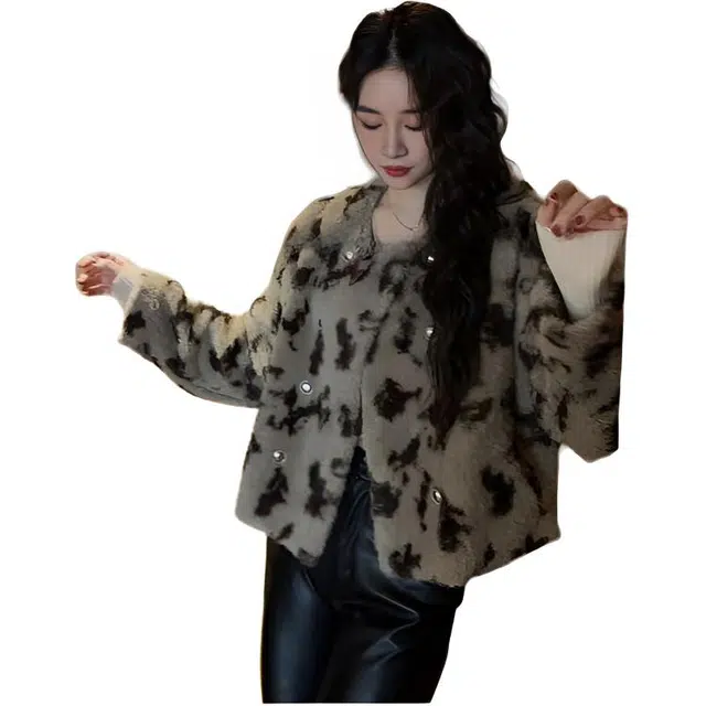 邓大喵 爱迷鹿毛绒绒小香风环保外套女秋冬保暖美拉德穿搭小个子皮草 女款