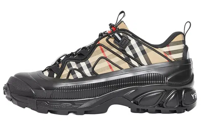 Burberry Arthur