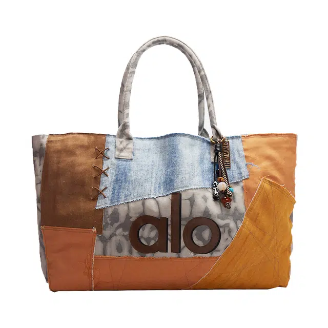 alo yoga Tote