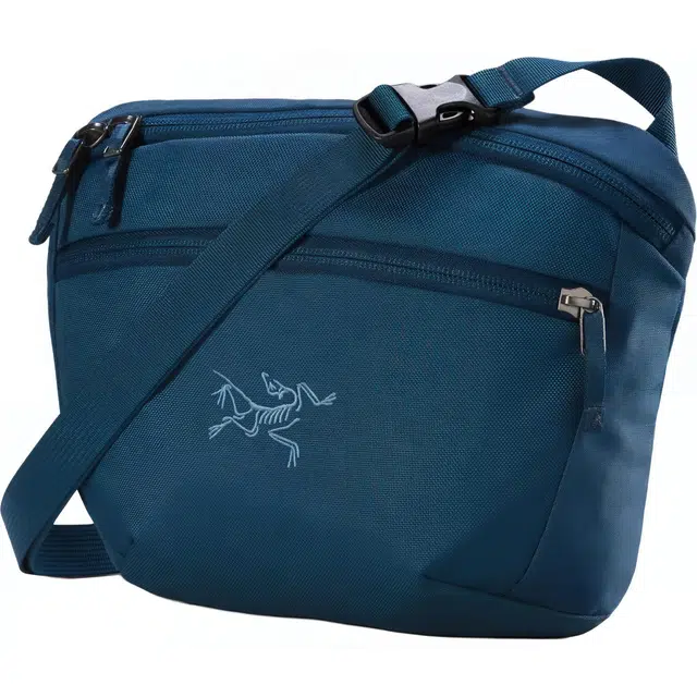 Arcteryx Mantis 22.5L Logo