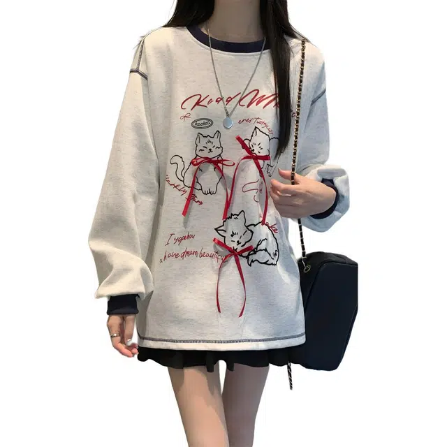 缪斯的诱惑 韩系圆领套头卡通猫咪印花蝴蝶结宽松长袖卫衣 女款
