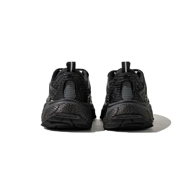 ANTA SNEAKERVERSE ZIGZAG 1.5 BLASTER