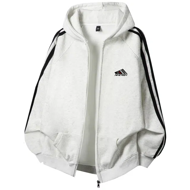 NINETEEN AUTUMN logo