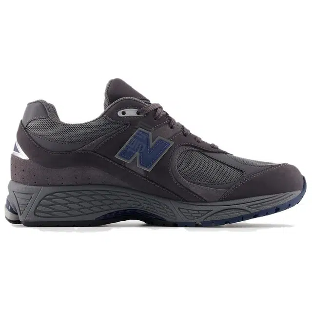 New Balance NB 2002R