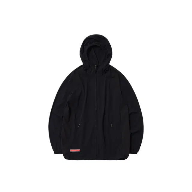 THE MUSEUM VISITOR PUNCHING POINT NYLON