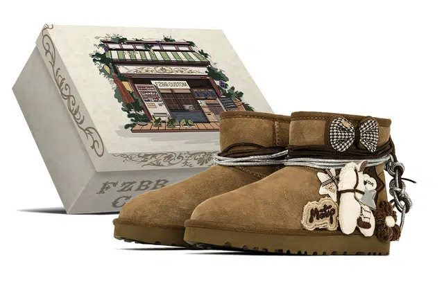 UGG CLASSIC MINI