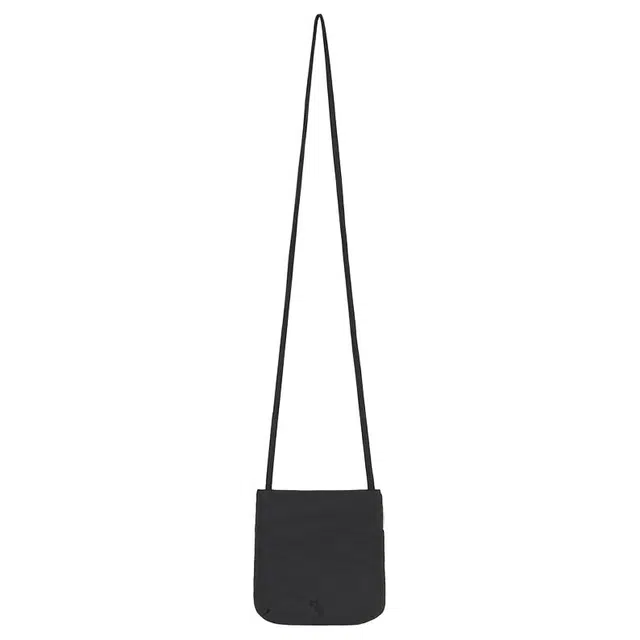 MUCU AND EBONY Oven
