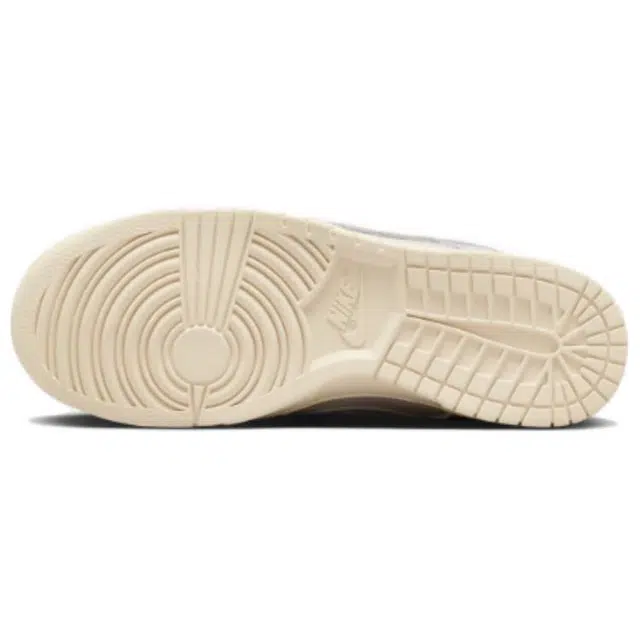 Nike Dunk Low Premium "Light Orewood Brown"