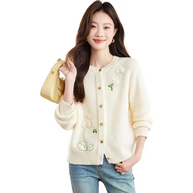 黛尔佳人 设计感立体刺绣花朵装饰开衫气质感长袖针织衫 女款