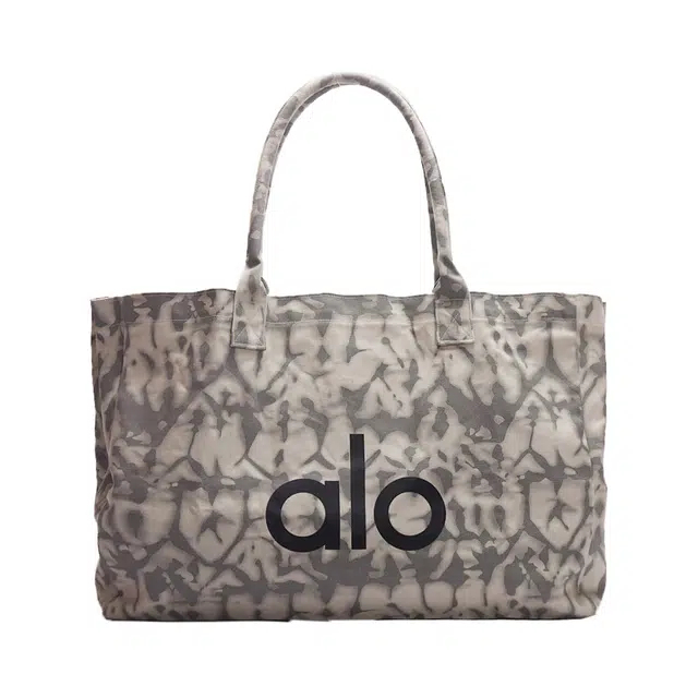 alo yoga Tote