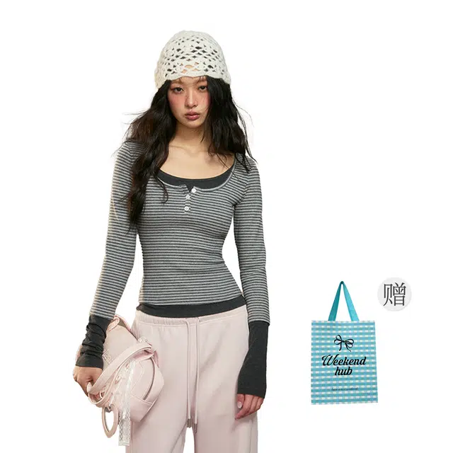 WEEKEND HUB t