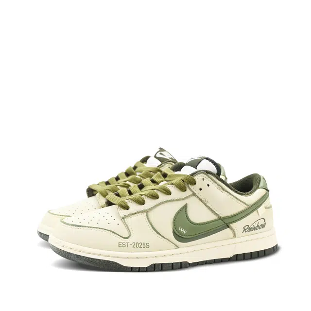 Nike Dunk LOW Retro