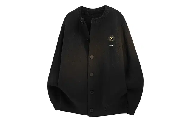 空白町 简约休闲慵懒感潮流运动品牌字母胸针圆领长袖复古高智老钱风开衫纽扣落肩袖舒适百搭时尚宽松高街个性针织衫  男女同款