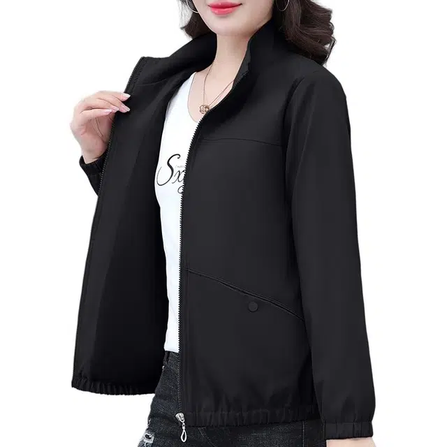 缪斯的诱惑 时尚潮流秋冬款简约纯色立领设计轻便舒适柔顺亲肤面料保暖修身显瘦优雅显气质百搭休闲上衣外套夹克 女款