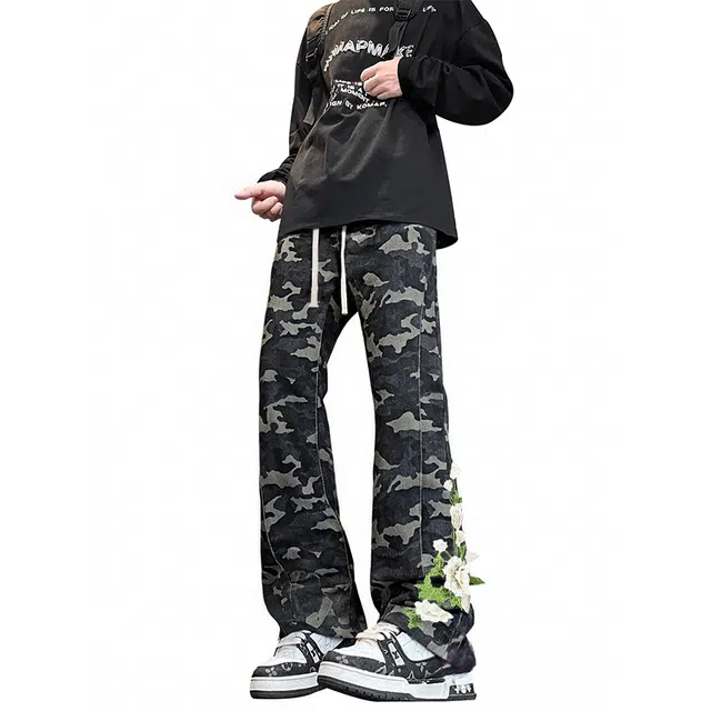 【万针刺绣立体浮雕系列】布客行 工装迷彩拼接微喇显高显瘦重工美式复古直筒花卉高街百搭松紧腰抽绳长裤运动户外休闲牛仔裤 男女同款