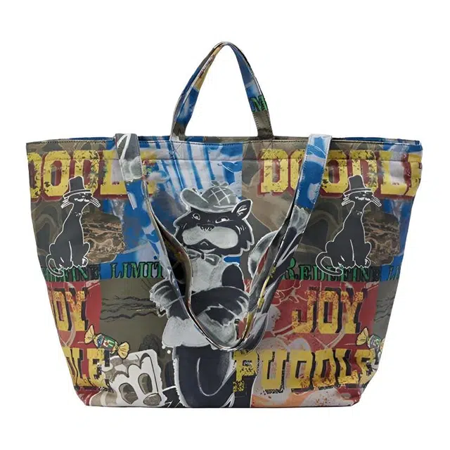 URBAN REVIVO Tote