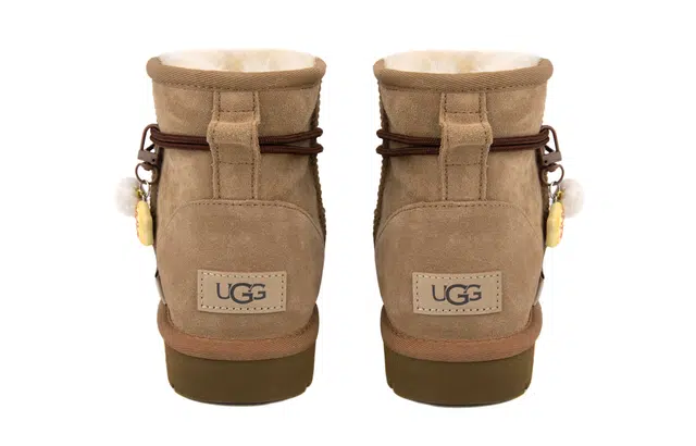 UGG CLASSIC MINI