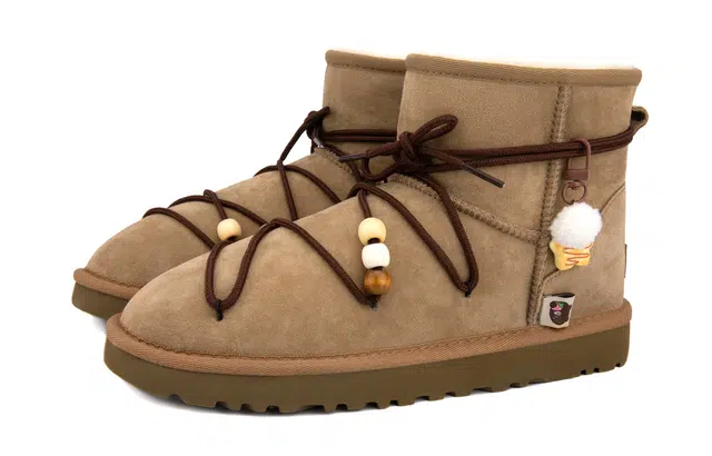 UGG CLASSIC MINI