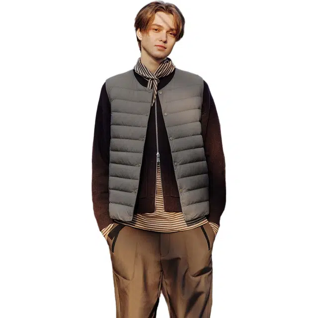 坦博尔 轻薄透气保暖纯色圆领羽绒服 女款