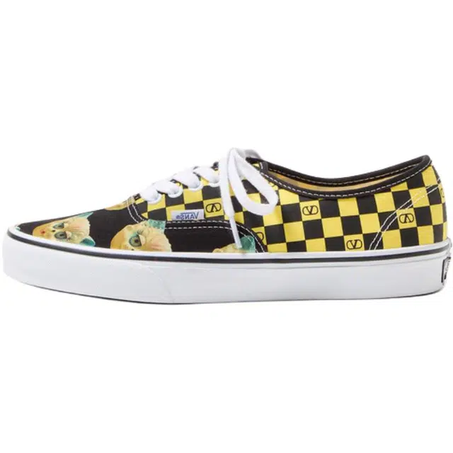 Valentino x Vans GARAVANI VLOGO