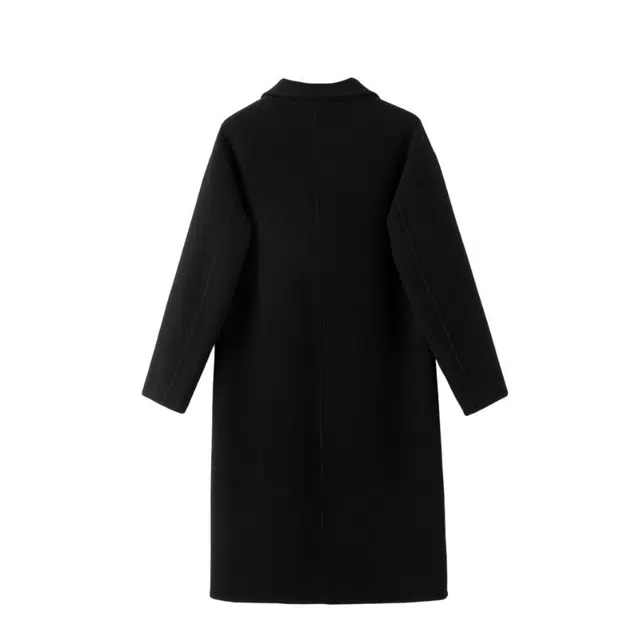 晚白 绵羊毛前排扣设计有口袋版型挺括大衣 女款