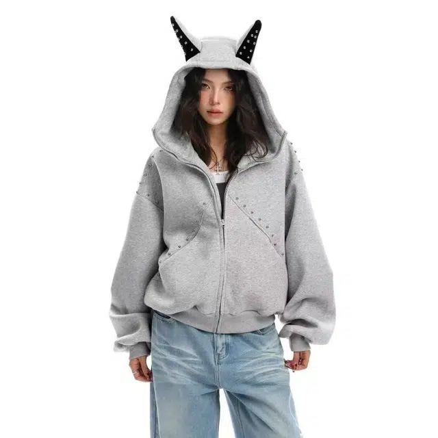 虫小绿 “宠物情人”犬元素铆钉拼接高街风舒适休闲连帽服饰卫衣 男女同款